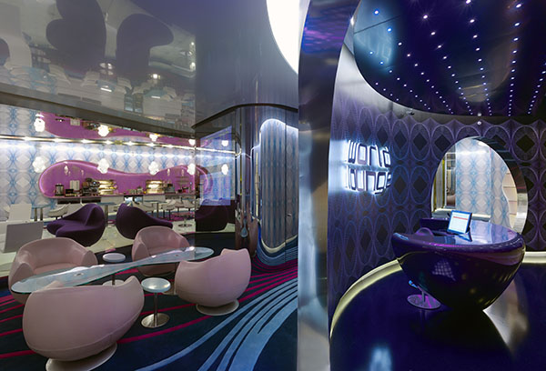karim_world_lounge2.jpg
