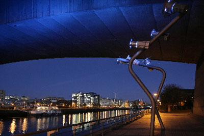 trafficbridgelighting2.jpg